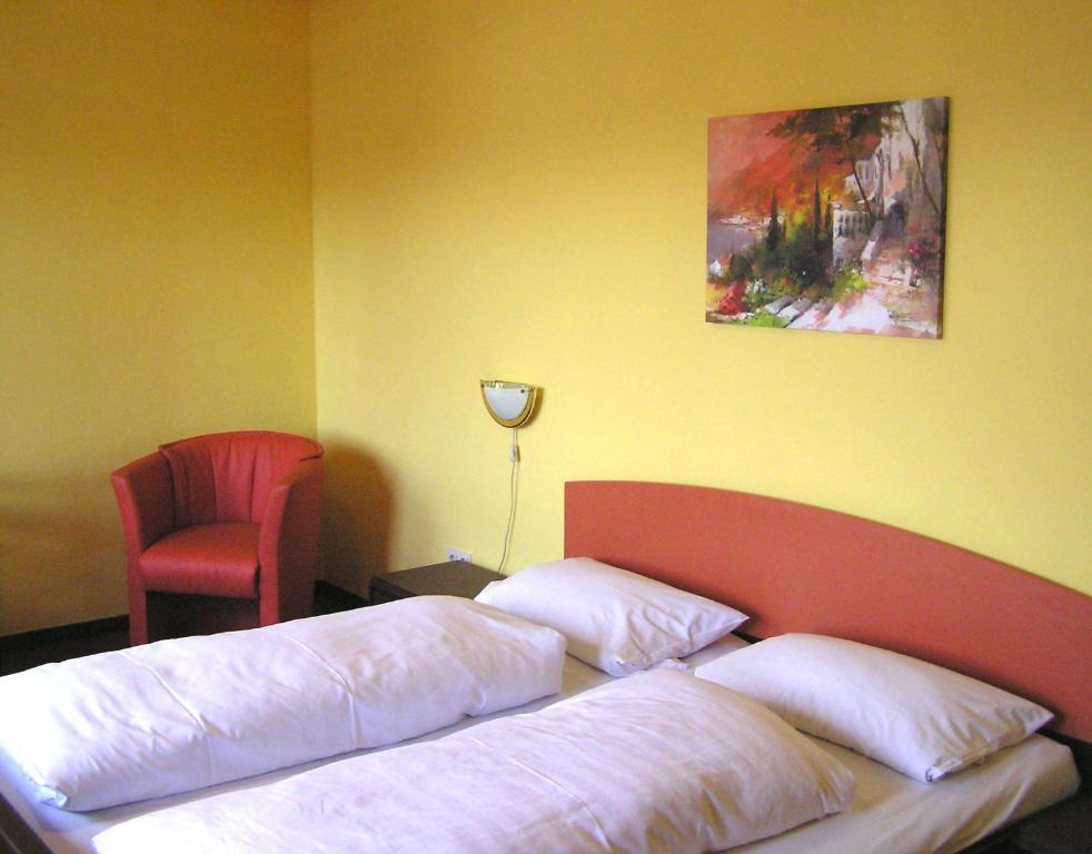 Hotel Pfaffenhof Lich Habitación foto